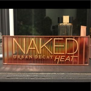 Urban decay naked heat palette